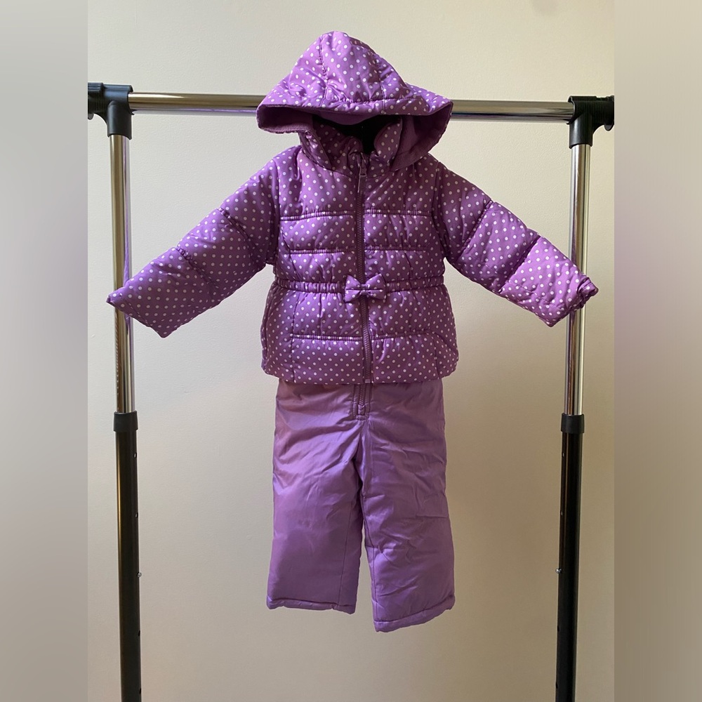 OshKosh toddler girls snow jacket and snow pants set, size 2T